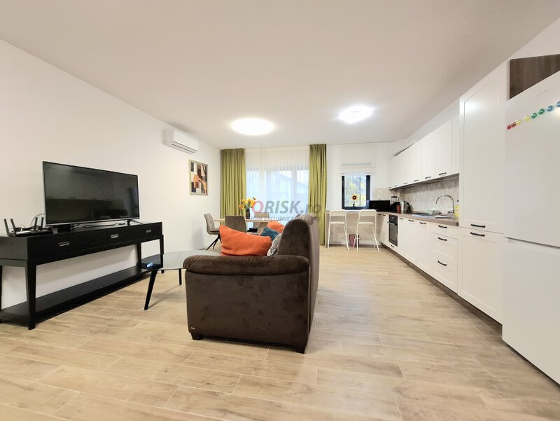 Iancu Nicolae 2 Camere  68mp   lux  Gran Park  Piscina